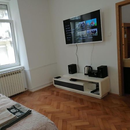 Appartamento Jakuzzi Sweet Zagreb exclusive-Sauna-Garage-Top position Esterno foto